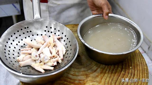 美味泡凤爪的做法,泡椒鸡爪快速简单的做法 美味泡凤爪的做法,泡椒鸡爪快速简单的做法