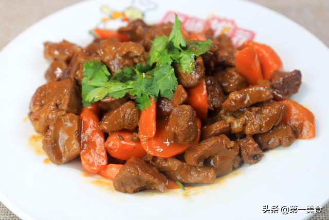 10种红焖羊肉的做法，厨师长教你一道传统名菜红焖羊肉