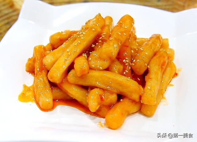 炒年糕怎么做好吃，最简单又好吃的炒年糕的做法（大厨分享炒年糕只需这个方法）