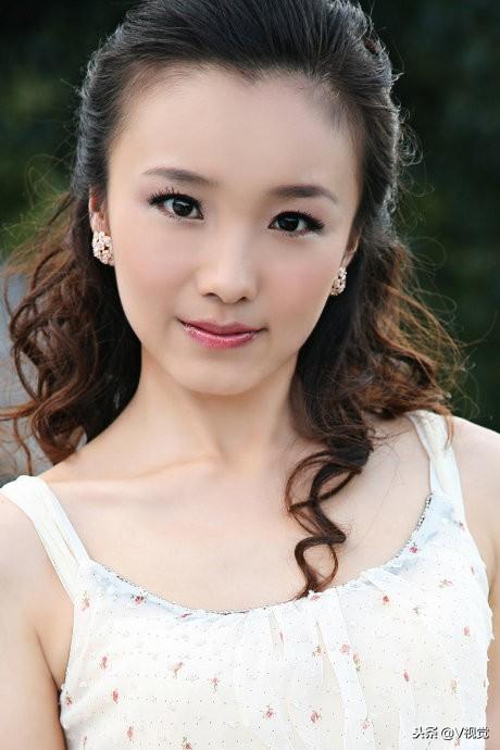 打狗棍全部演员表，打狗棍全部演员的名字（王靖云等主演《打狗棍》）