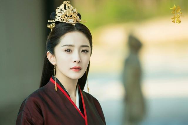 杨幂主演过的电视剧，杨幂出演的10部电视剧（杨幂主演过的7部古装剧）