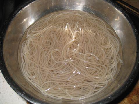 白菜炖粉条的家常做法，家常菜白菜炖粉条的做法（大厨教你这样做）