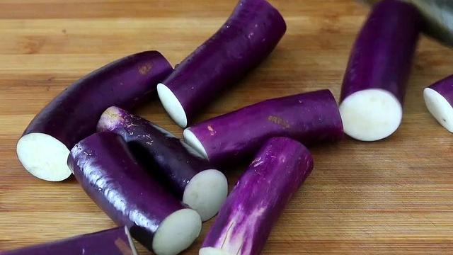 茄子怎么做好吃，茄子怎么做好吃孩子爱吃（终于找到茄子最好吃的做法）