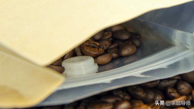 咖啡保质期是多久，雀巢咖啡保质期是多久（过期咖啡豆能不能喝）