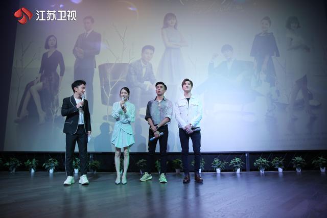 黎冬的扮演者是谁，黎东源的结局（《我要和你在一起》来宁举办主创见面会）