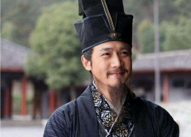 周瑜的老婆是谁，周瑜叫夏侯惇什么（留下貌美如花的小乔）