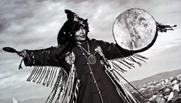 乾清宫和坤宁宫中间是什么宫，乾清宫与坤宁宫,中间的是什么（探寻北京老建筑）