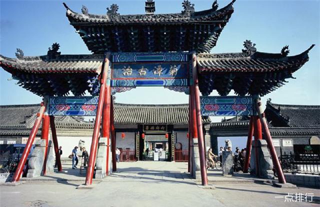 南阳旅游景点，南阳旅游景点有哪些地方（老君洞是一个集道家文化、溶洞群、野人谷原始森林被专家誉为“中原神农架”。）