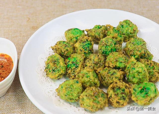 菜丸子的家常做法，丸子的家常做法（厨师长教你炸韭菜丸子做法）
