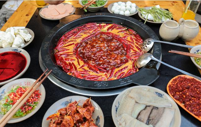 黄喉是什么，黄喉是什么动物身上的什么部位（重庆火锅里的黄喉）