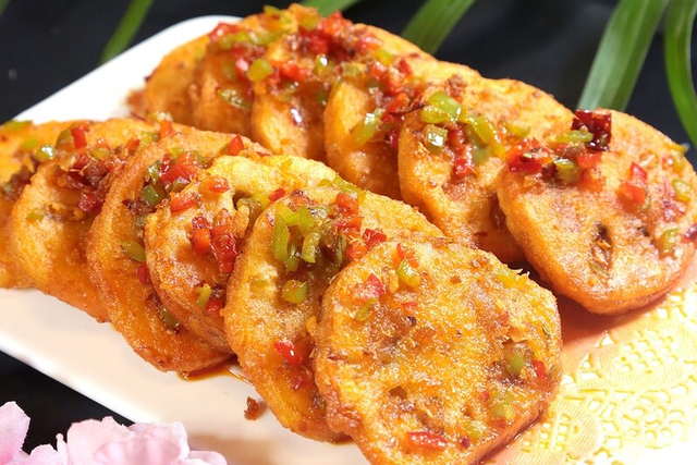 年夜饭怎么做炸货，过年吃的炸货（8道过年必备炸货）