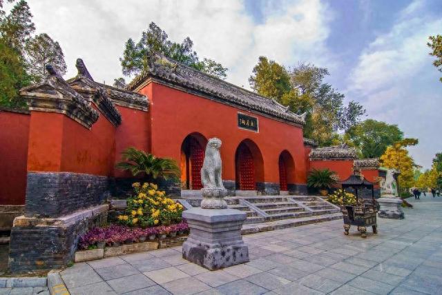 河南热门旅游景点 卧龙岗武侯祠旅游攻略 低音号免费语音导游