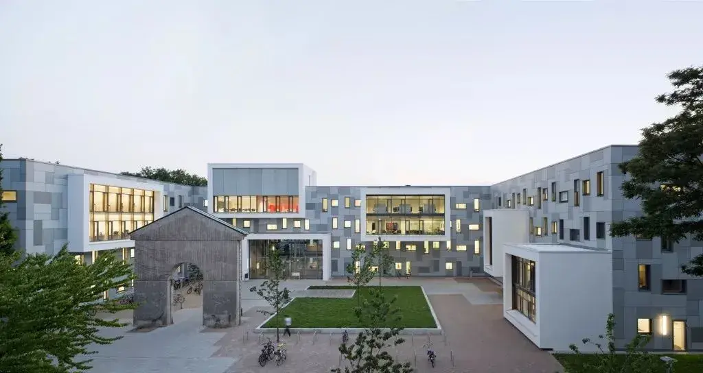 马尔堡大学(马尔堡大学在哪里)
