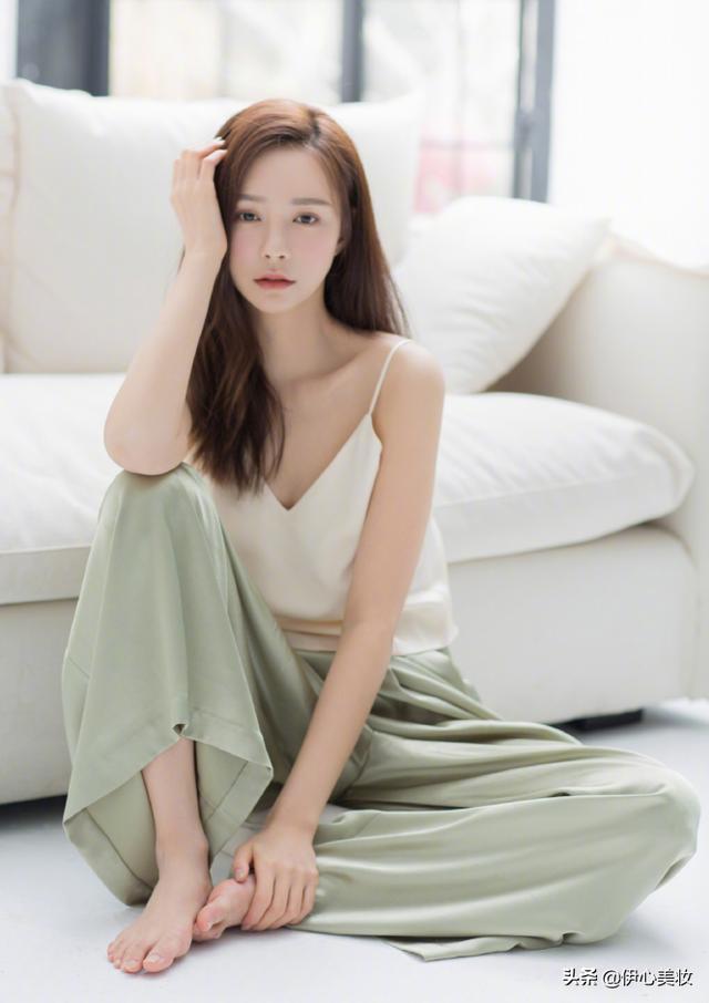 嫩肤美白的小技巧，嫩肤美白的小技巧视频（试试4个变美小诀窍）