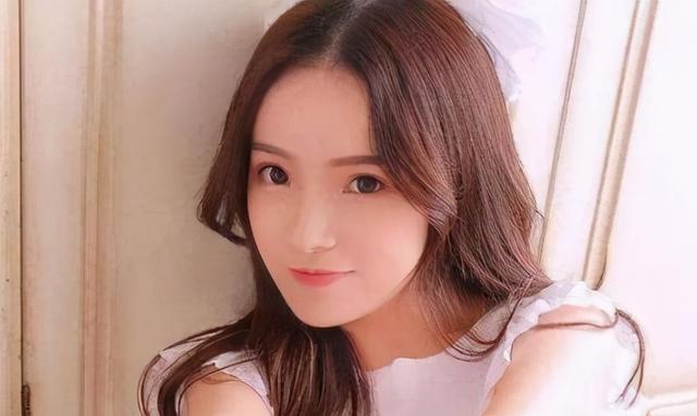 异地恋女朋友生气了怎么办，异地恋女朋友生气了怎么办呢（异地恋女朋友生气了要分手怎么挽回）