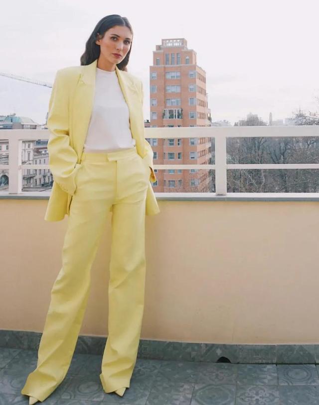 黄奶油是什么，安佳奶油是什么奶油（温温柔柔的奶油黄）