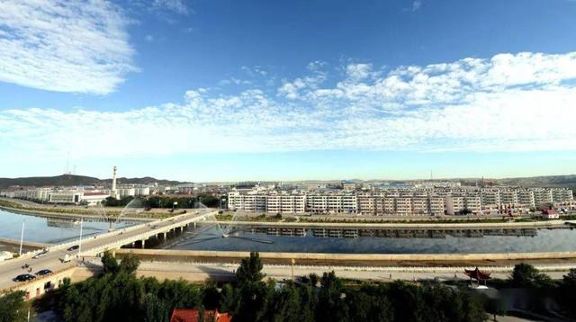 关于百灵庙镇介绍，百灵庙镇政府（内蒙古这四个村镇将成为自治区级历史文化名镇名村）