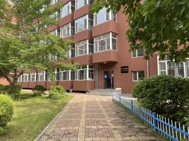 东北师范大学人文学院能三本升二本吗，东北师范大学人文学院是全日制本科学校国家承认吗（<二>东北师范大学人文学院）