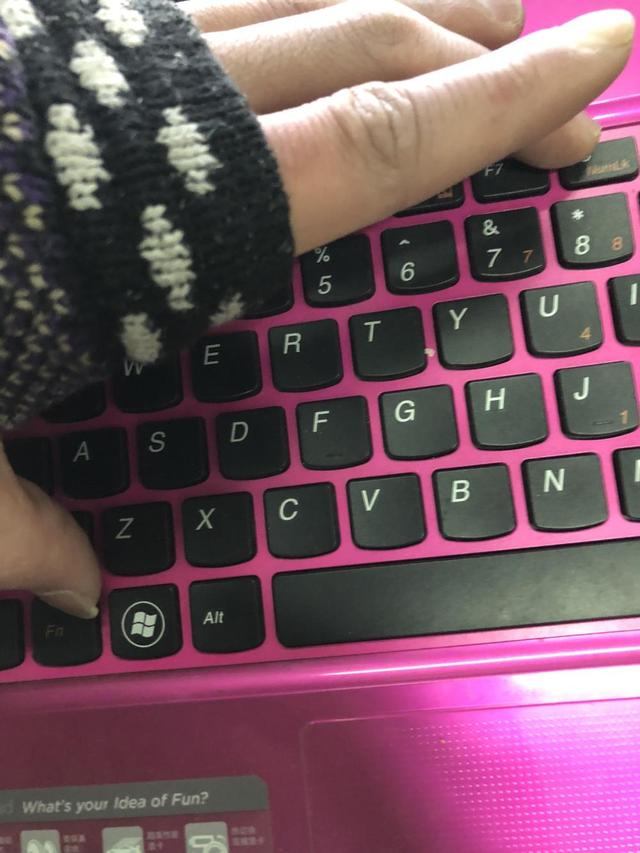 笔记本电脑小键盘，如何切换笔记本小键盘（电脑开启小键盘的图文教程）