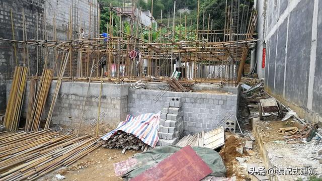 空心砖尺寸有哪几种，空心砖的种类和尺寸（空心砖、多孔砖傻傻分不清）