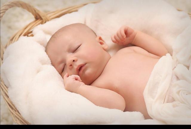 4月龄的宝宝睡眠质量差怎么办，四个多月宝宝睡眠质量不好（宝宝为什么睡眠不好）