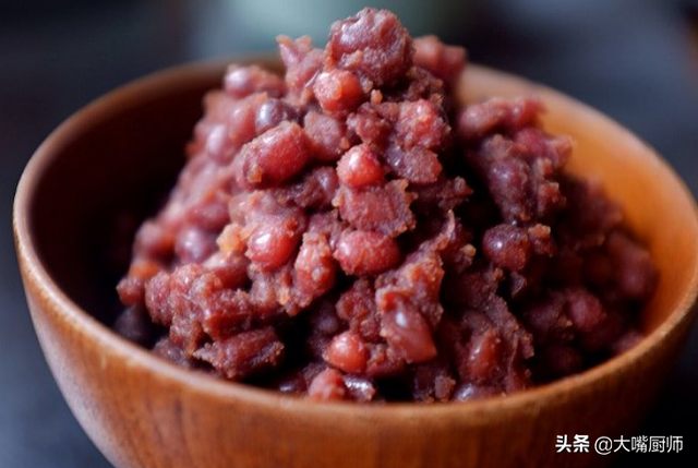 红豆有哪些做法，红豆的做法大全家常做法（末伏多吃红豆）