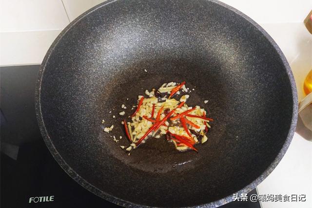 速冻的地锅饼怎么吃，没想到锅饼还能这么做
