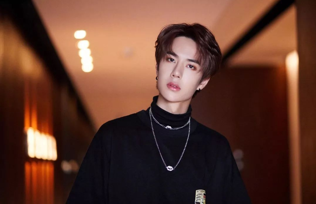 黄子韬学历高吗，黄子韬学历（这些低学历明星或受牵连）