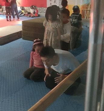 散打和自由搏击哪个更实用，自由搏击和散打哪个杀伤力大（搏击、武术、散打、跆拳道）