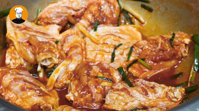 最简单的鸡翅腌制方法，空气炸锅烤鸡翅的腌制方法和配料（奥尔良鸡翅秘制做法）