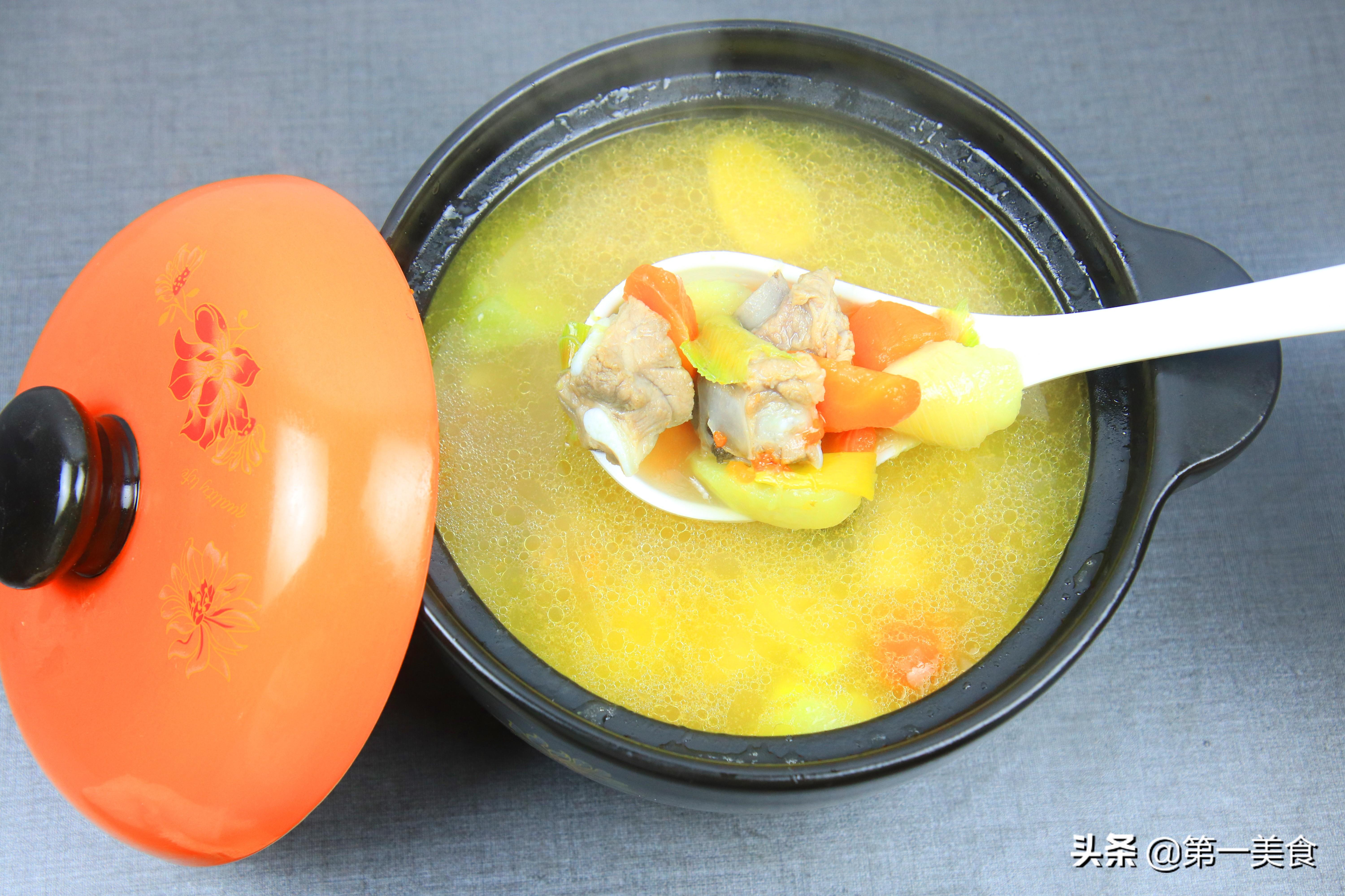 如何炖排骨汤好喝还有营养，清炖排骨汤的方法与步骤