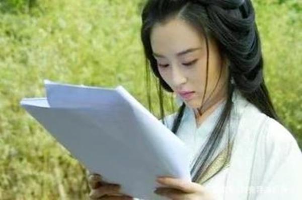 新三国小乔是谁扮演，新三国小乔是谁扮演的角色（重温《新三国》时发现熟悉的身影）