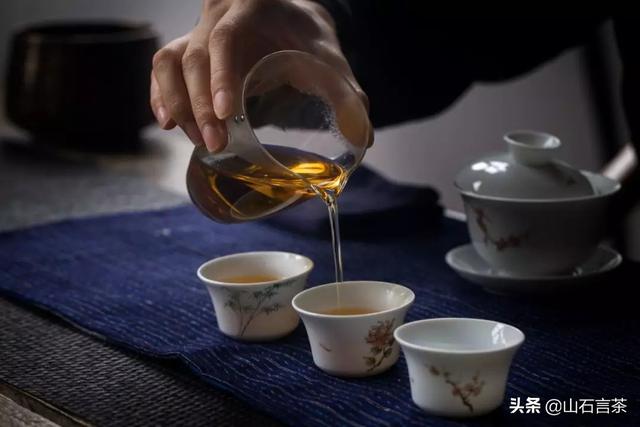 泡茶冲茶步骤，茶水冲泡的步骤（茶事 ￨ 怎样泡好一杯茶）