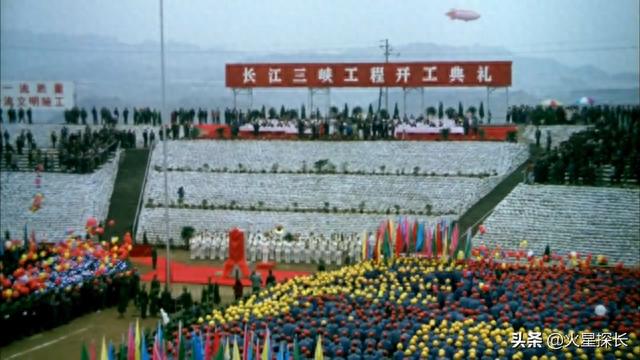 作为世界第一坝的三峡大坝，究竟是如何建成的？中国真是太强了