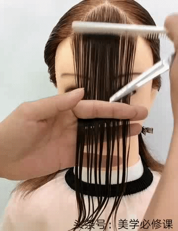 八字刘海怎么剪，八字刘海怎么剪出层次感（简单快速修剪“八字刘海和中分刘海”详细裁剪图解）