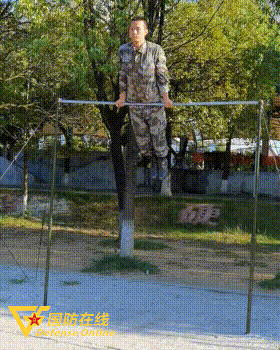 谁能教我单杠大回环，单杠大回环视频教程（这7种花式玩法）