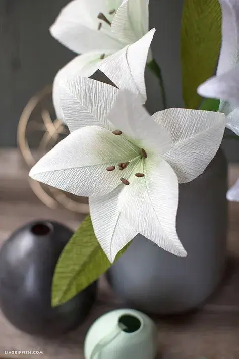 手工花朵制作方法，彩纸手工制作花朵的方法（喜欢花哪儿还用买）