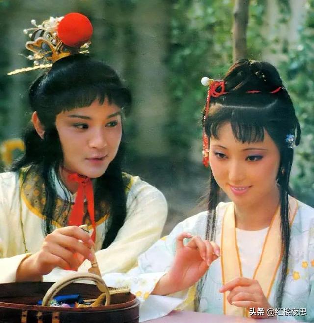 神瑛侍者是什么，神瑛侍者是什么仙（曹雪芹给贾宝玉设定离恨天上神瑛侍者的身份有何寓意）