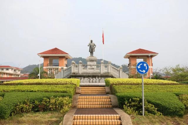 中山大学南方学院地址，2021年中山大学南方学院录取通知书查询入口_什么时候收到及发放时间（广东大学交通便利程度排行榜）