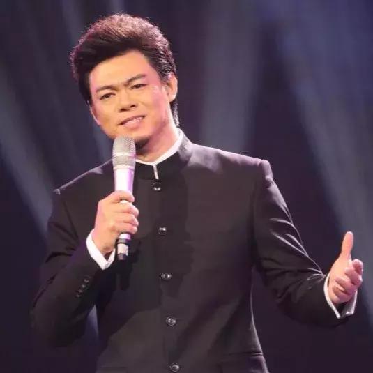 满江红全诗怎么读，胡乐民朗诵岳飞的《满江红·怒发冲冠​》