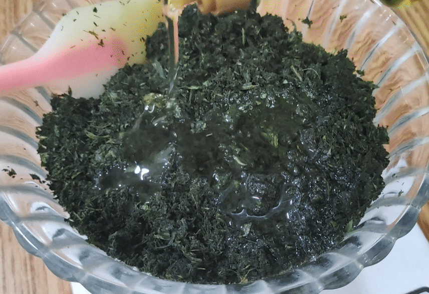 如何在家自己做艾草膏，教你制作无添加艾草薄荷膏