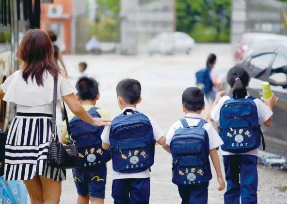 中学校门口卖什么赚钱（双减之下）