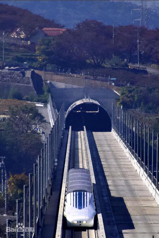 上海磁悬浮列车速度，上海磁悬浮列车时速（中国超级磁悬浮）