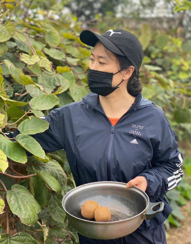 芙蓉姐姐近况(芙蓉姐姐近照)