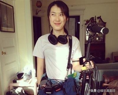冯小刚徐帆15岁养女近照曝光，长相引网友注意：女大十八变