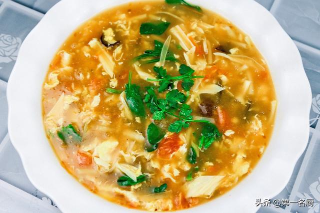 酸辣鸡蛋汤的做法，鸡蛋酸辣汤的家常做法（看看大厨都用的啥配料）