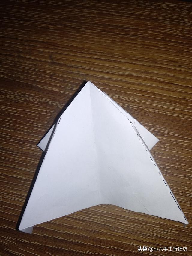 折纸青蛙的折法，折纸青蛙的折纸视频（和孩子一起动手学起来）