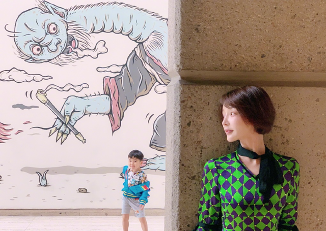 李梓萌现任老公简历，李梓萌老公照片（陆川二婚娶了小12岁“央视范冰冰”）