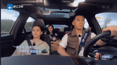 窦骁何超莲分手原因，何超莲窦骁分手是真的吗（其实人家的恩爱都藏在细节里）