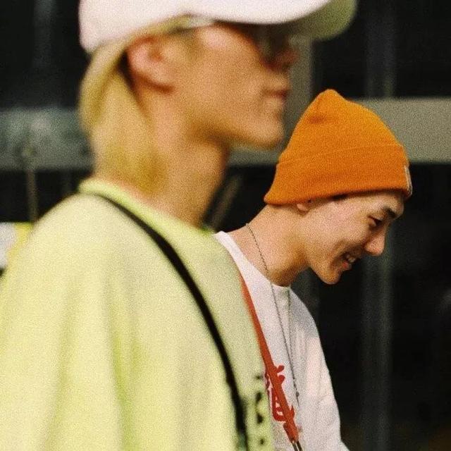 男头。忘掉种过的花，微信头像，男头。忘掉种过的花，重新开始。（“其实我不太懂喜欢）